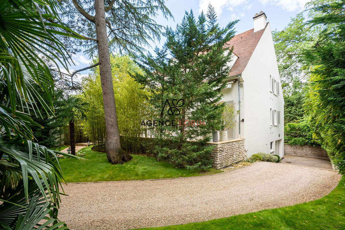 Maison à LE VESINET