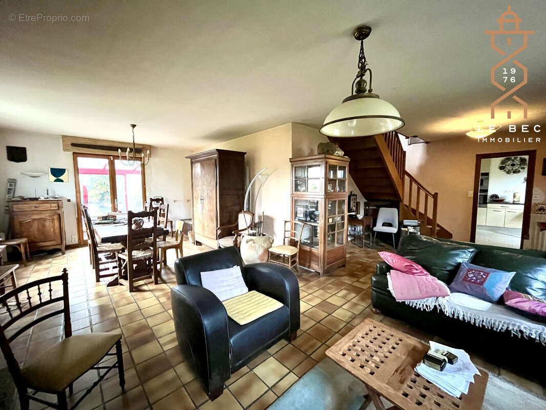 Maison à LARMOR-BADEN