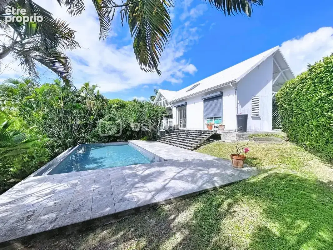 Dampierre – Villa d’architecte avec vue mer, piscine à débordement et autonomie en eau - photo 3