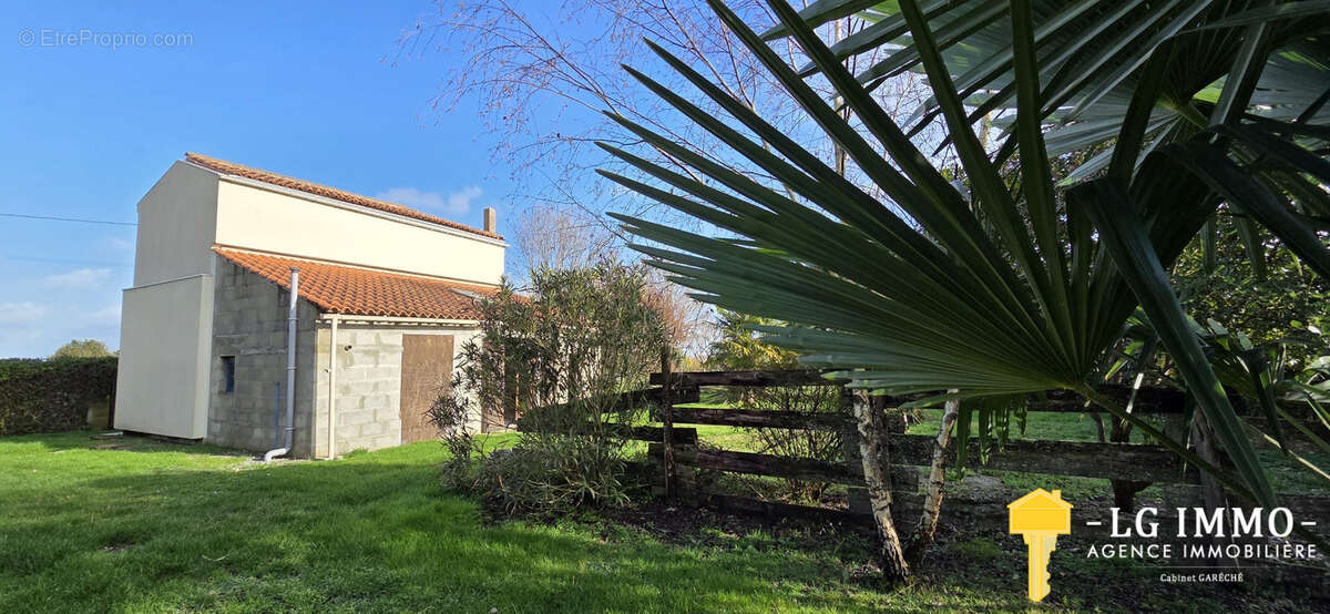 Maison à SAINT-FORT-SUR-GIRONDE