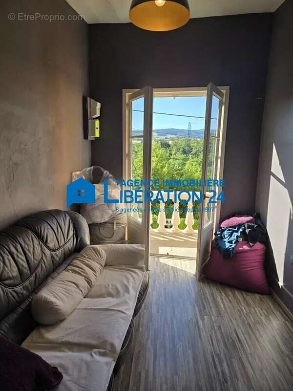Maison à GENILAC