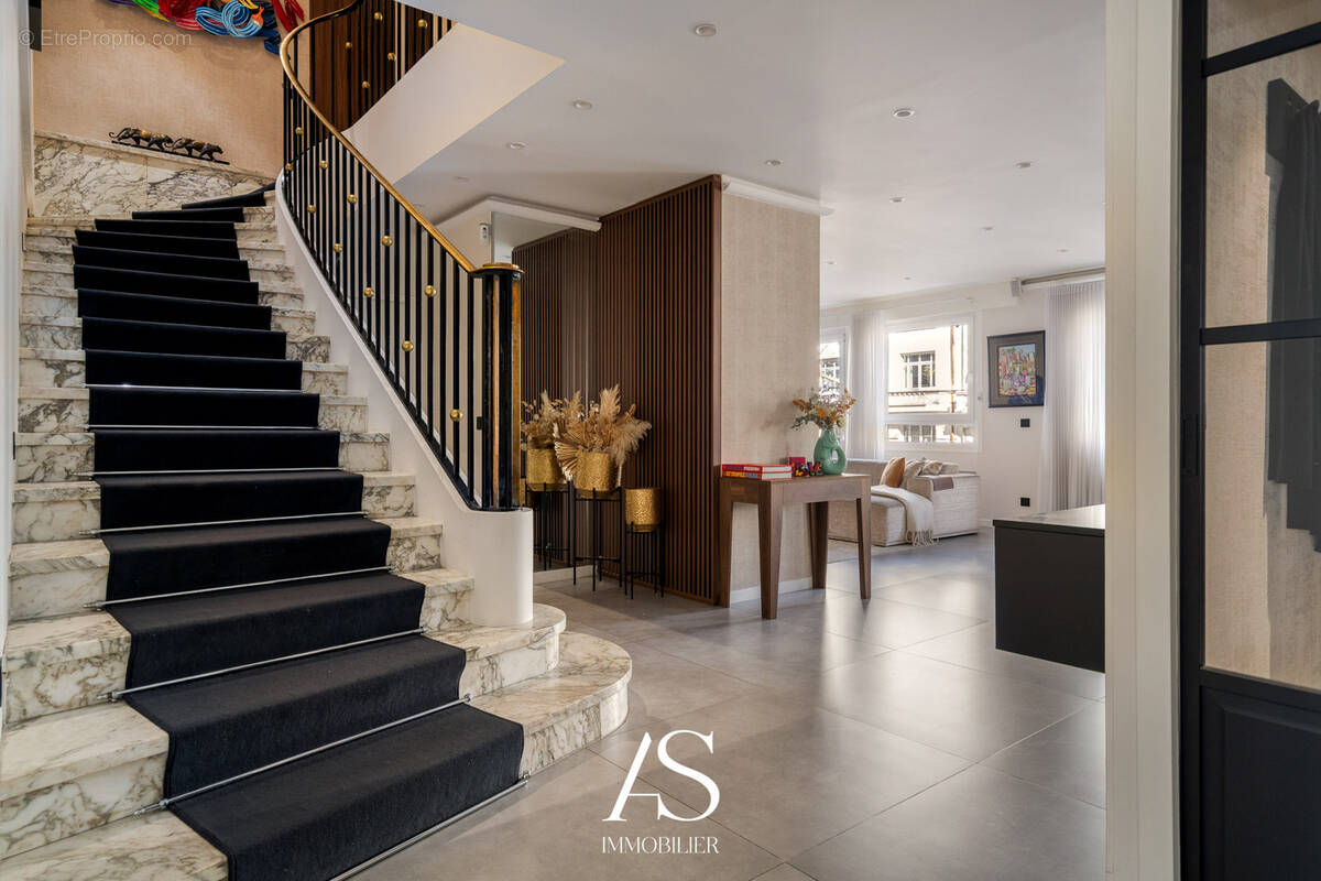 Appartement à LYON-6E