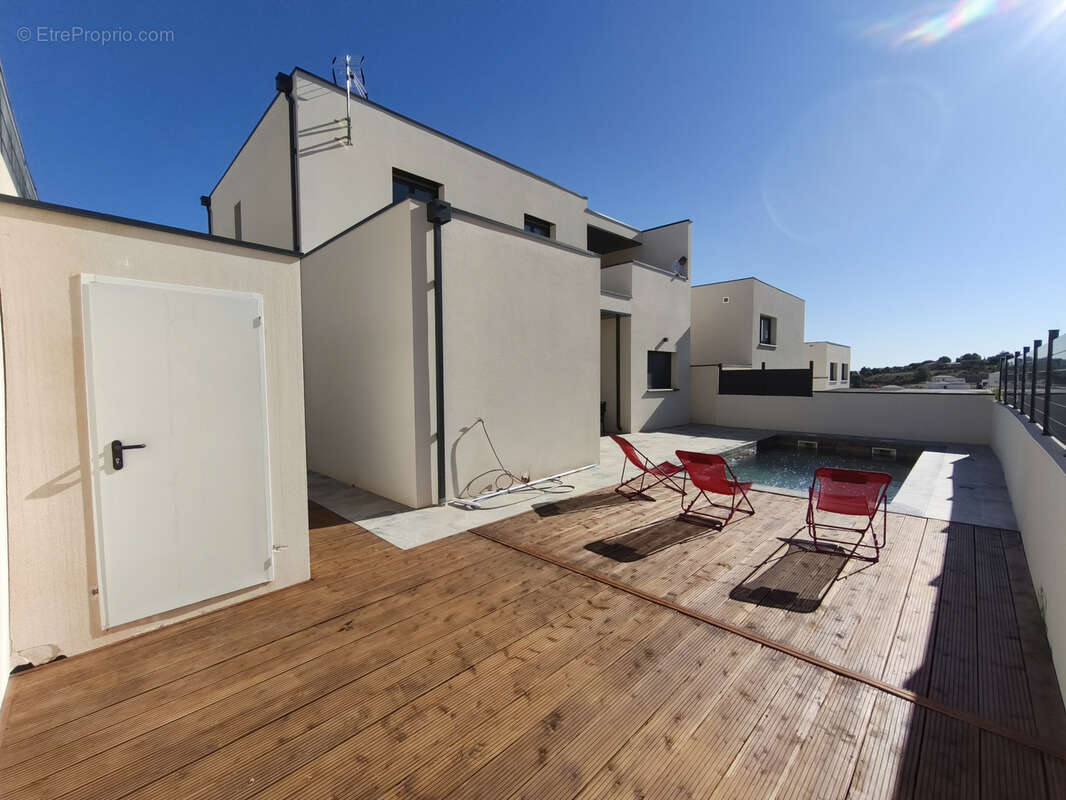 Vend villa T5 avec Garage et piscine - photo 3