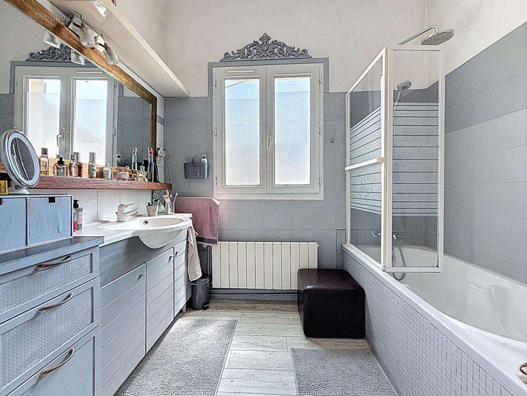 Maison à VILLEJUIF