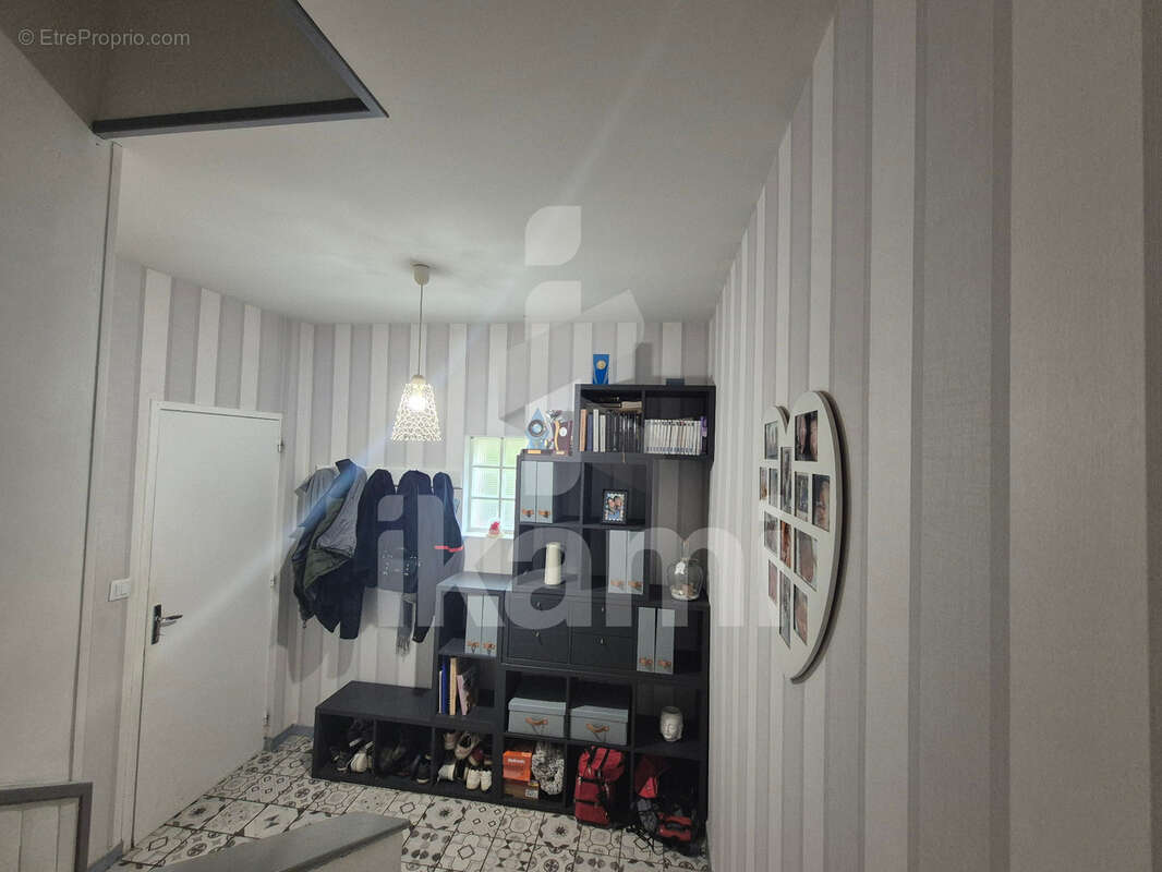 Maison à SAINT-DONAT-SUR-L&#039;HERBASSE