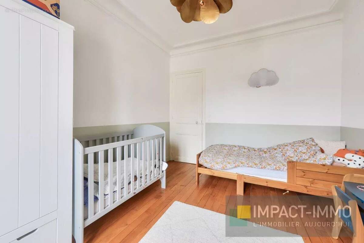 Appartement à ASNIERES-SUR-SEINE