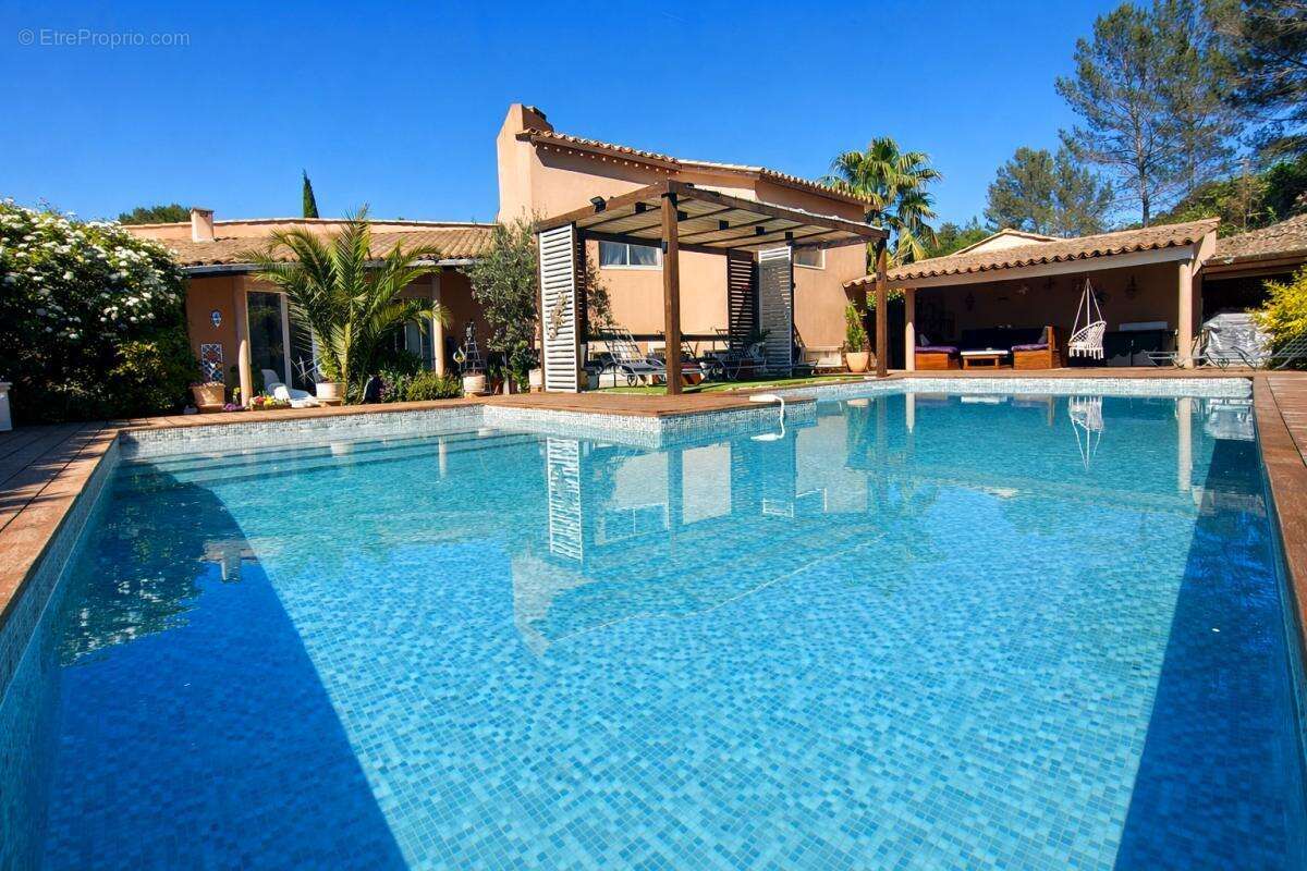 Maison à TRANS-EN-PROVENCE