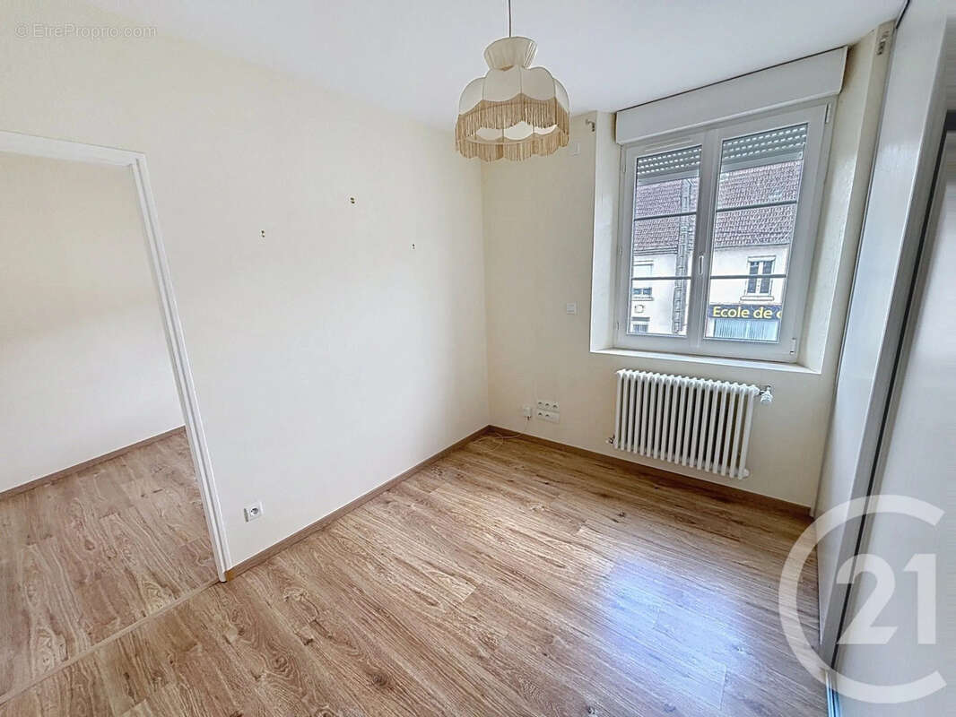 Maison 155 m² à Mareuil-Le-Port  - photo 11