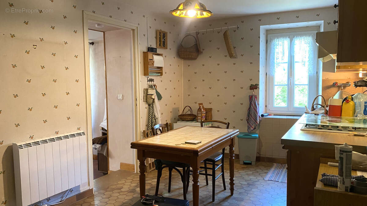 Dpt Yonne (89), à vendre MASSANGIS Charmante maison prête à vivre avec vue sur le Serein - 4 chambres - Garage - photo 6