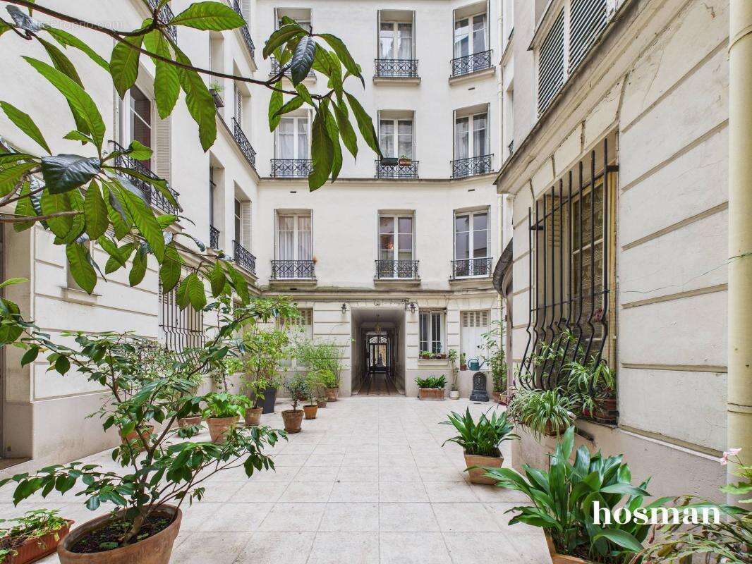 Appartement à PARIS-9E