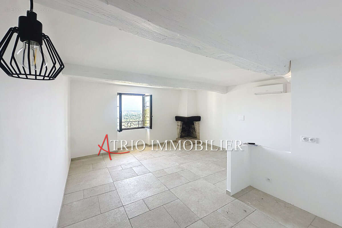 Maison à SAINT-JEANNET