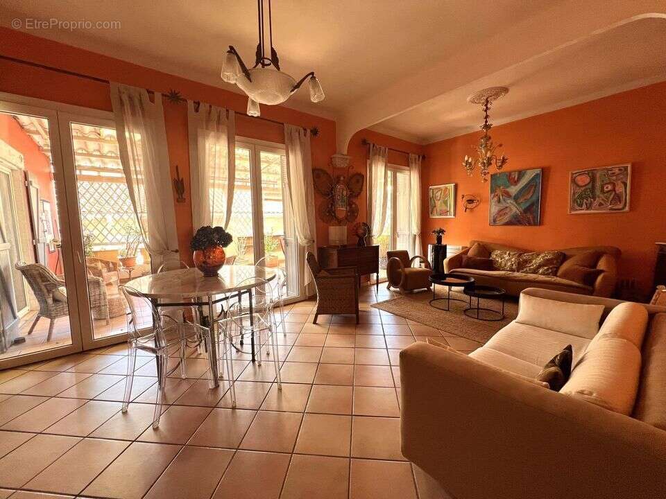 Maison à MARSEILLE-4E