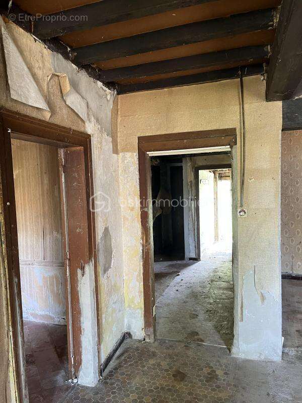 Maison à rénover entièrement - photo 4