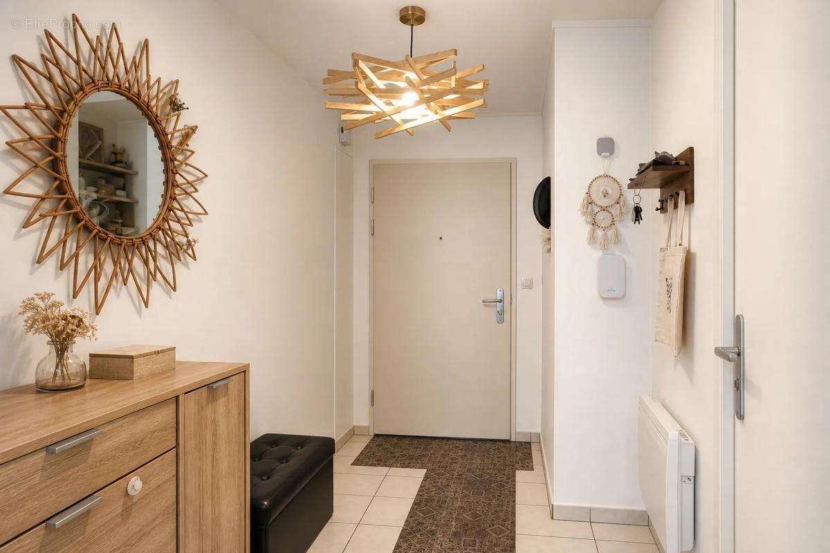 Appartement 3 pièces de 74m² avec terrasse et jardin privatif - photo 8