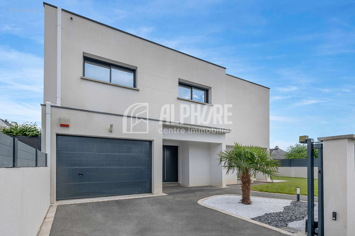 Maison récente Saint-Marc-sur-Mer - 7 pièces - photo 17