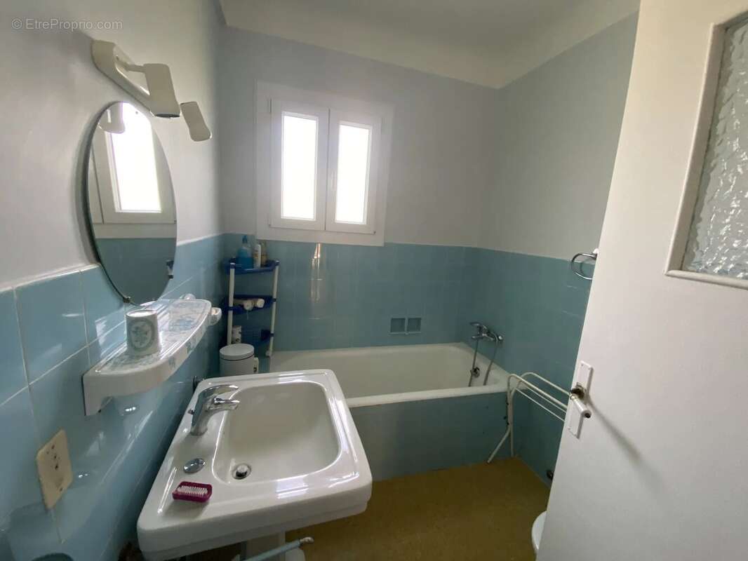 Maison à BERRE-LES-ALPES