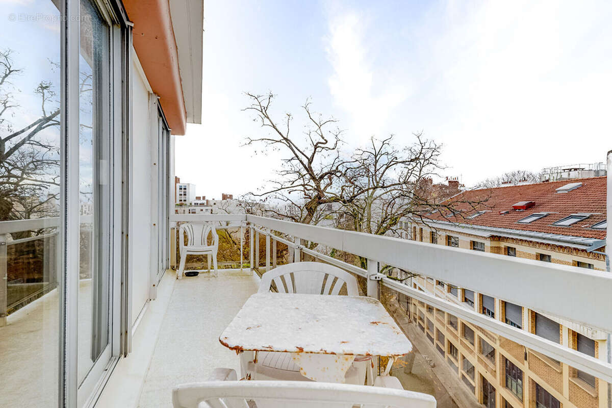 Appartement à PARIS-20E