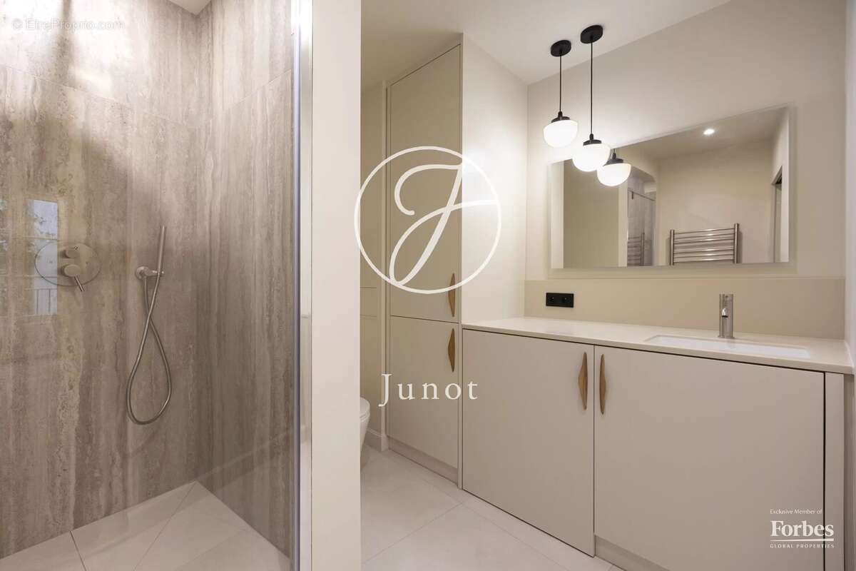 Appartement à PARIS-4E