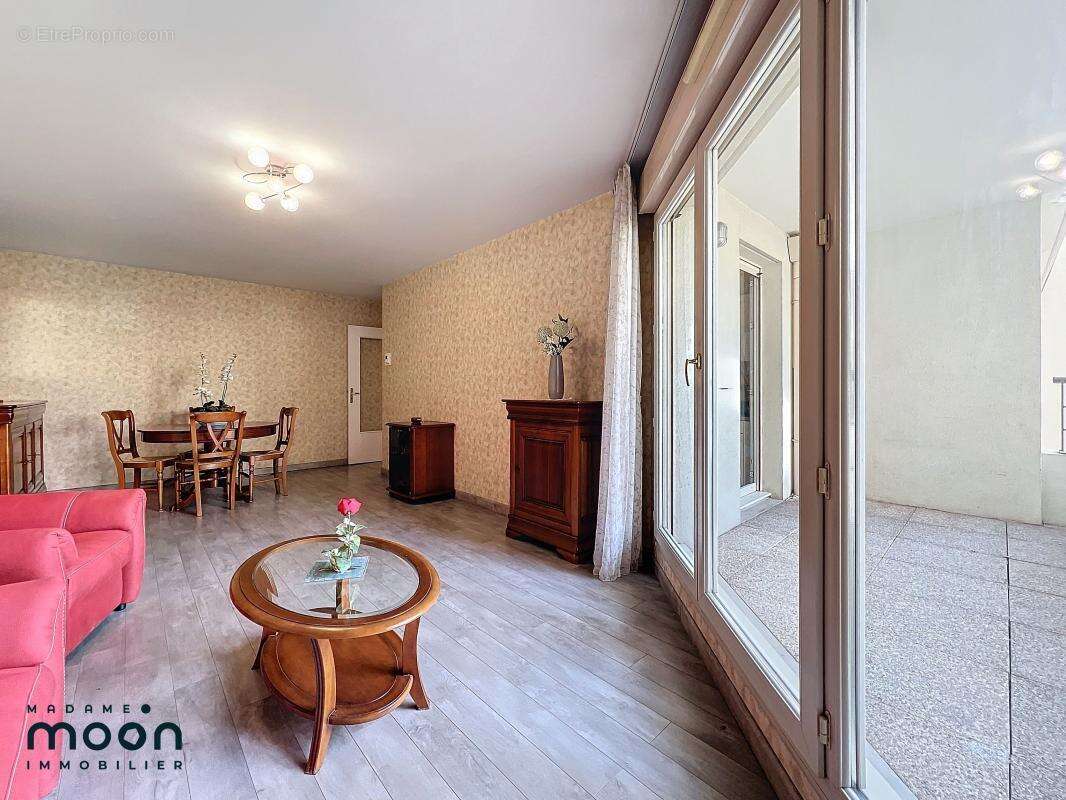 Appartement à LYON-8E