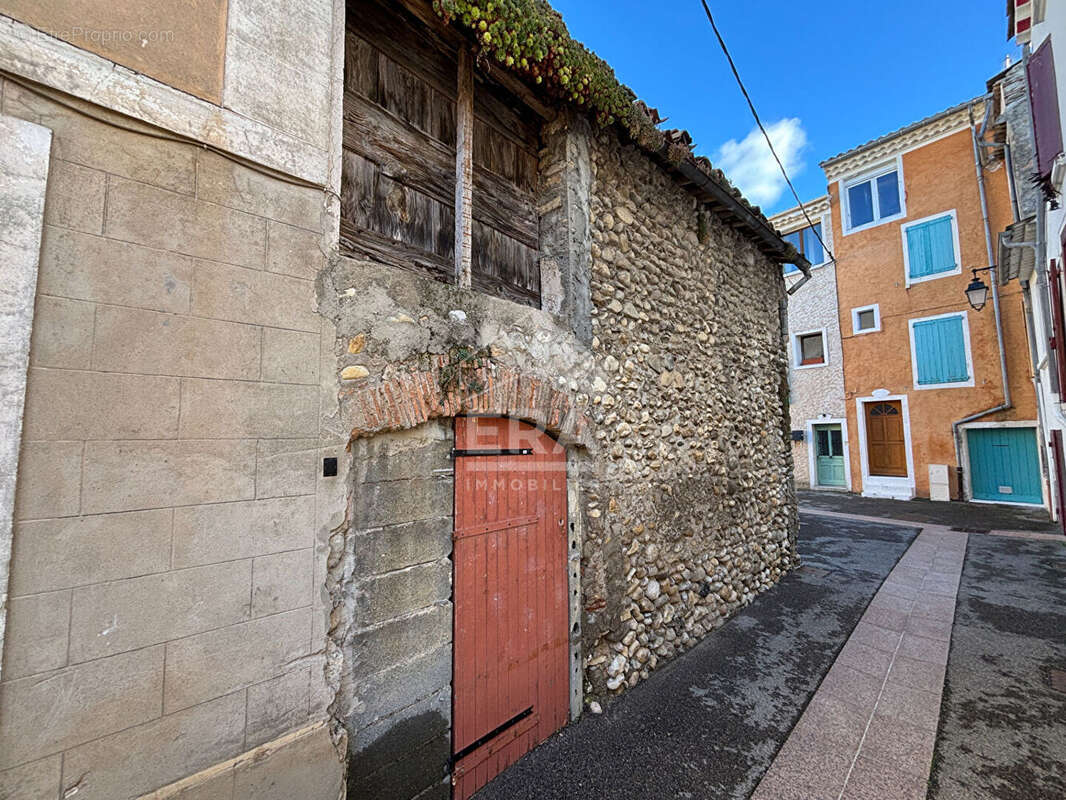 Maison à MALIJAI