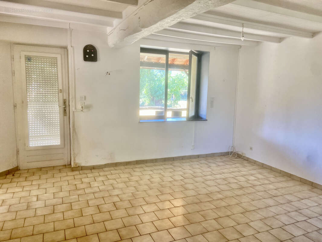 Maison 3 chambres 1 bureau - garage 127 m2 -terrain - piscine - photo 12