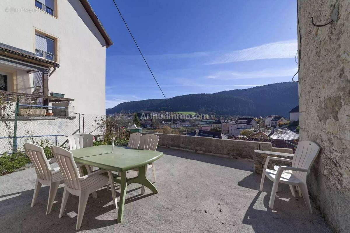 Appartement à VILLERS-LE-LAC