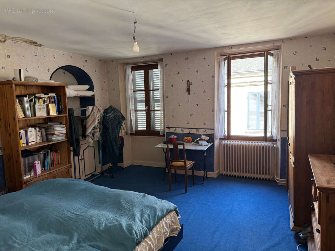 Maison à LA CHATRE