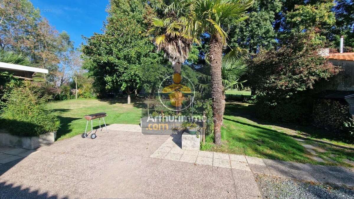 Maison à BOIS-DE-CENE