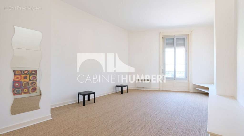 Appartement 42 m² à Saint-Etienne  - photo 2