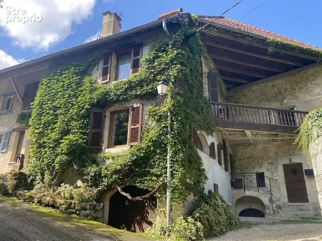 Maison 5 pièces 142 m² à vendre à Mouthier-Haute-Pierre (25920) - photo 1