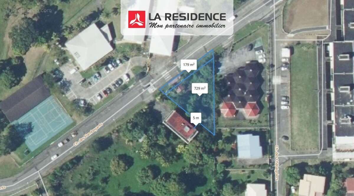 Terrain à LE LAMENTIN