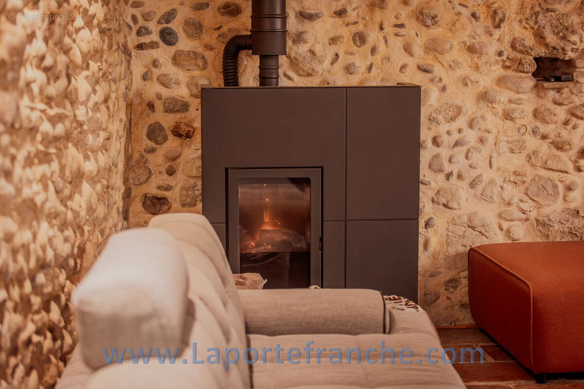 Haut de Cagnes 3 Pièces duplex 70 m2 - photo 8