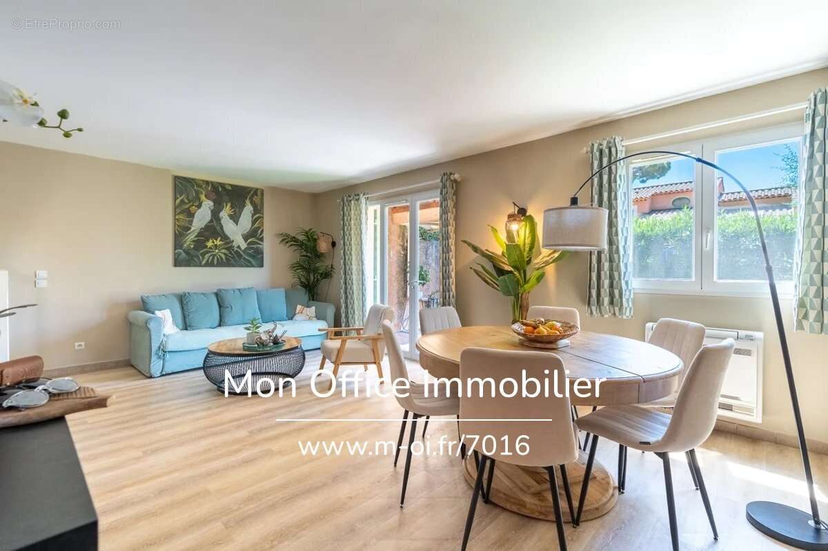 Référence : 7016-les - maison de charme avec jardin proche plages à cavalaire sur mer - photo 3