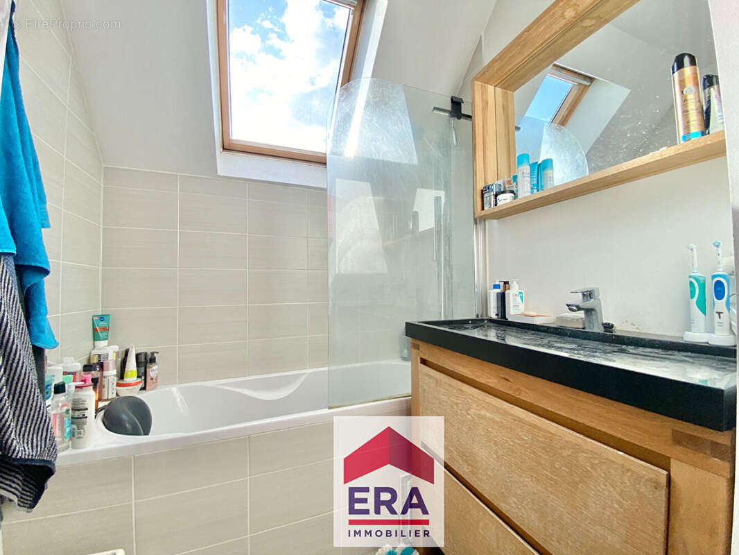 Maison à SARTROUVILLE