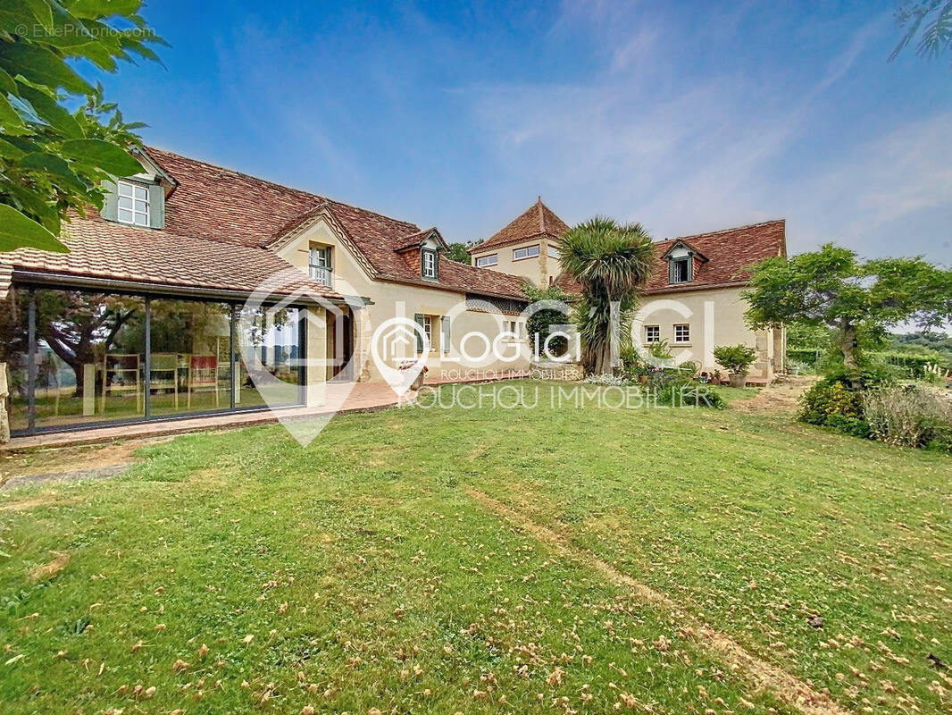 Maison à AURIONS-IDERNES