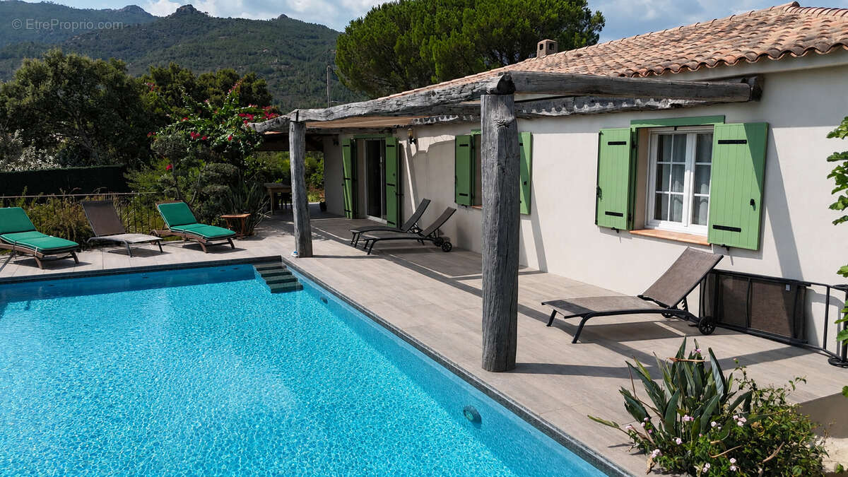 Maison de type 4 de 125 m2 sur 1500m2 de terrain - photo 13
