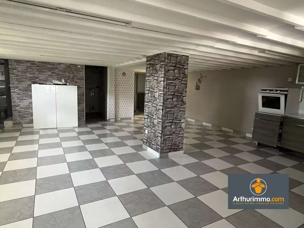 Maison à CHAMOUILLE