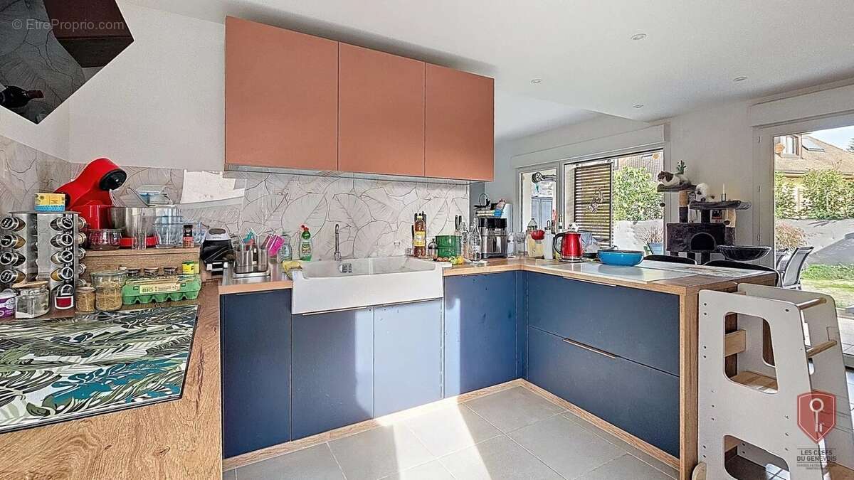 Appartement à VETRAZ-MONTHOUX