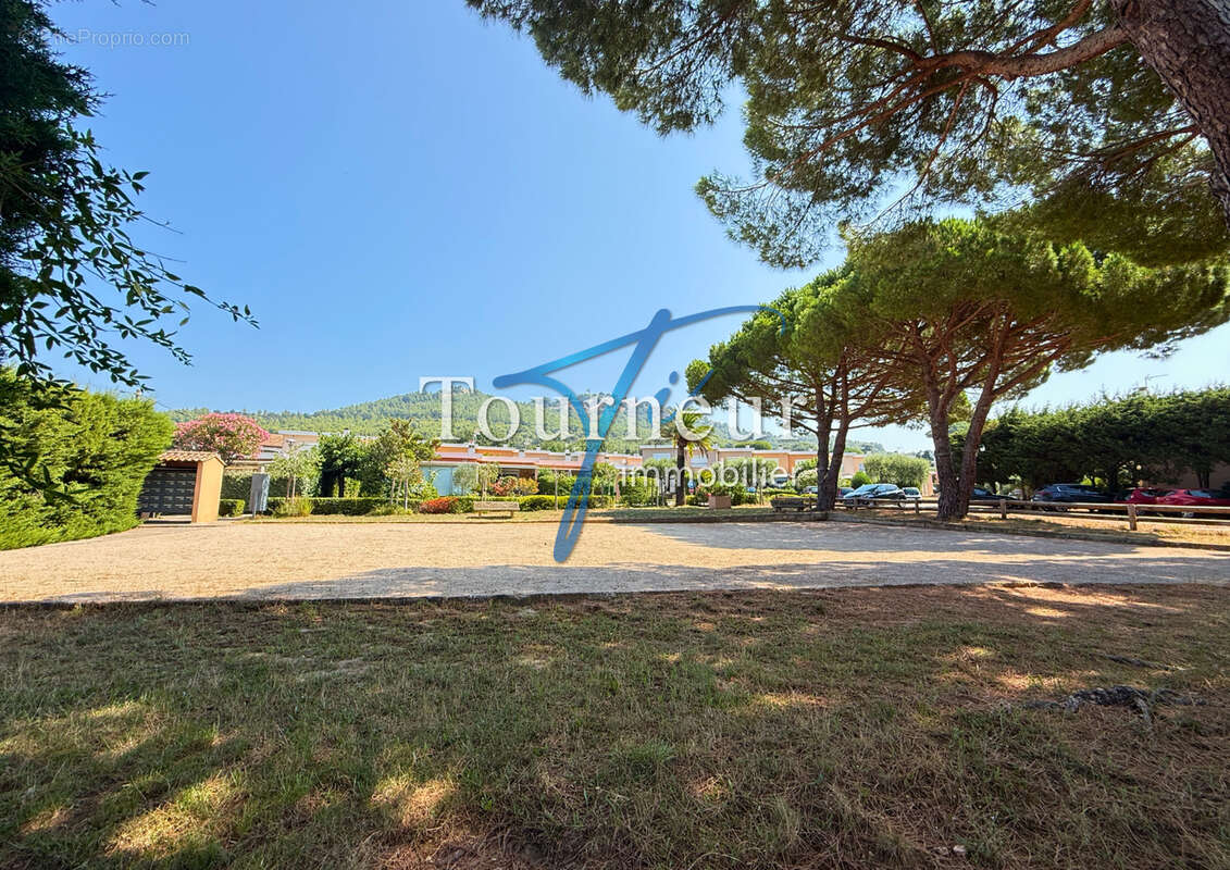Six fours la meynade villa traversante de 49m2 hab deux jardins au calme absolu - photo 15