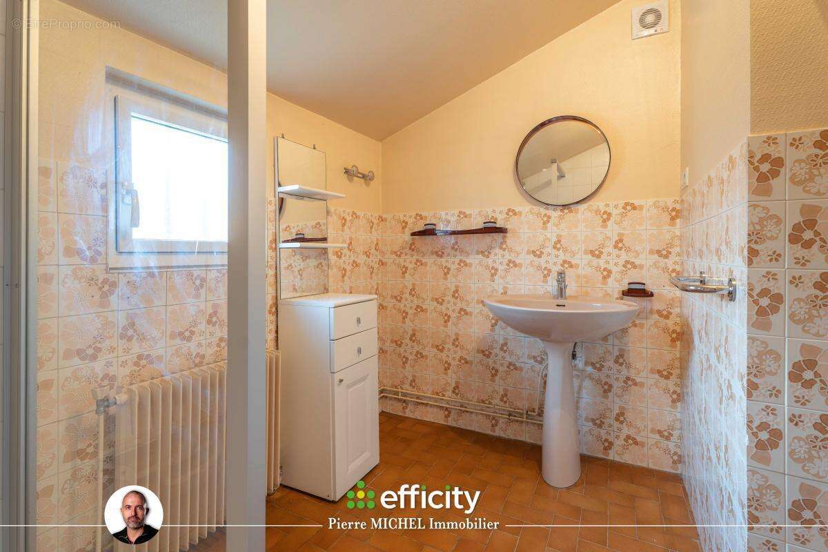 Appartement à MONTROTTIER