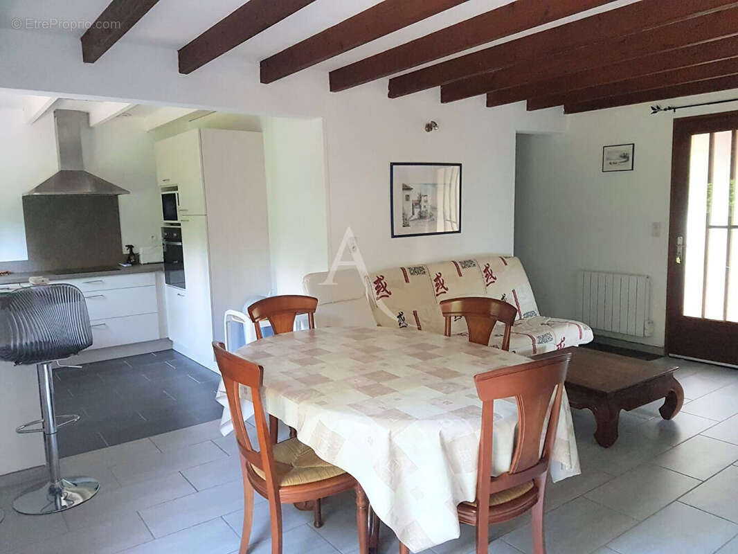 Maison à VIRE-SUR-LOT