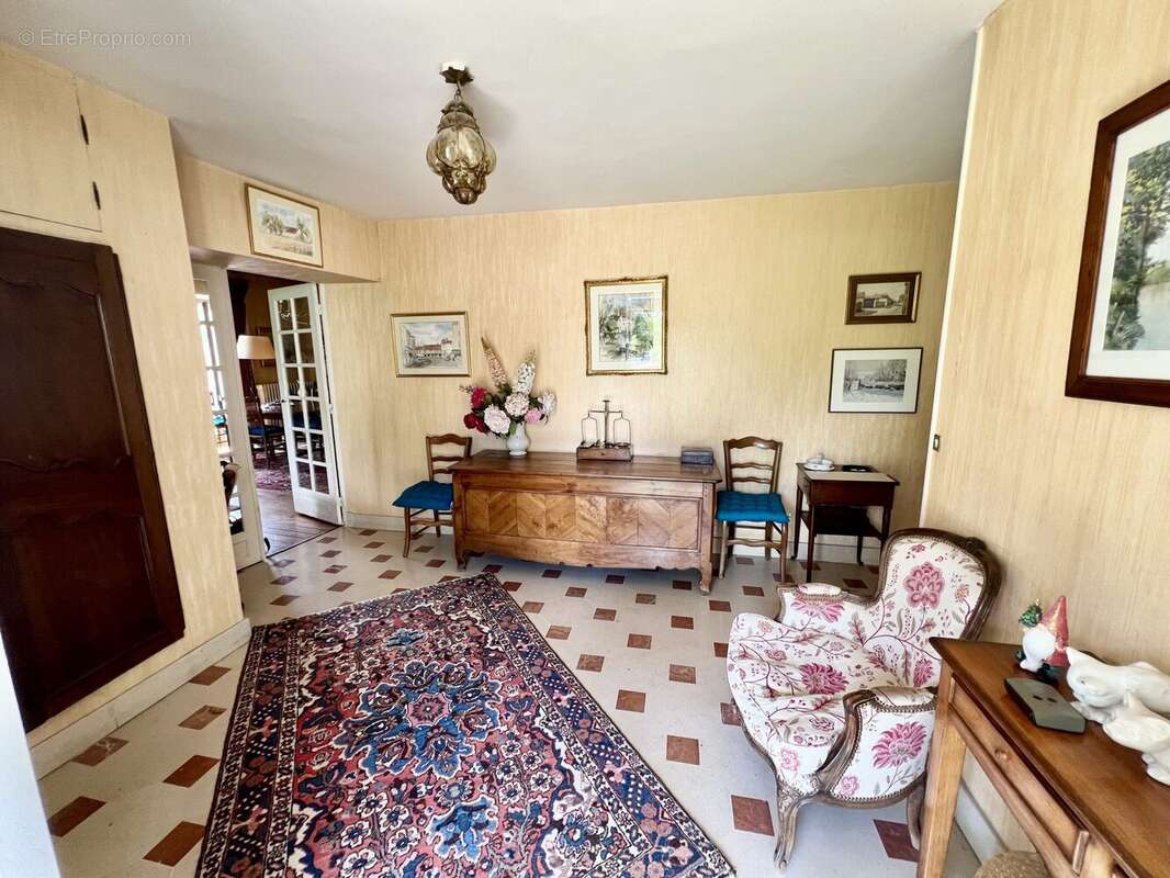Maison à CONCHES-SUR-GONDOIRE