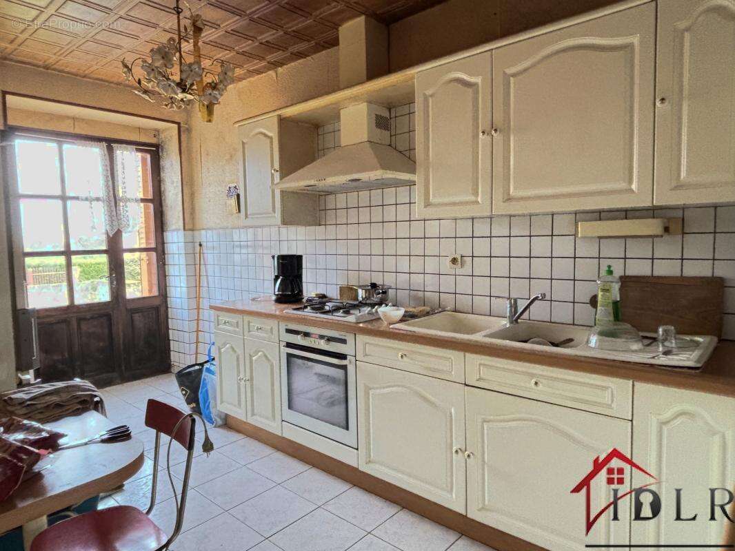 Maison à TERRE-NATALE