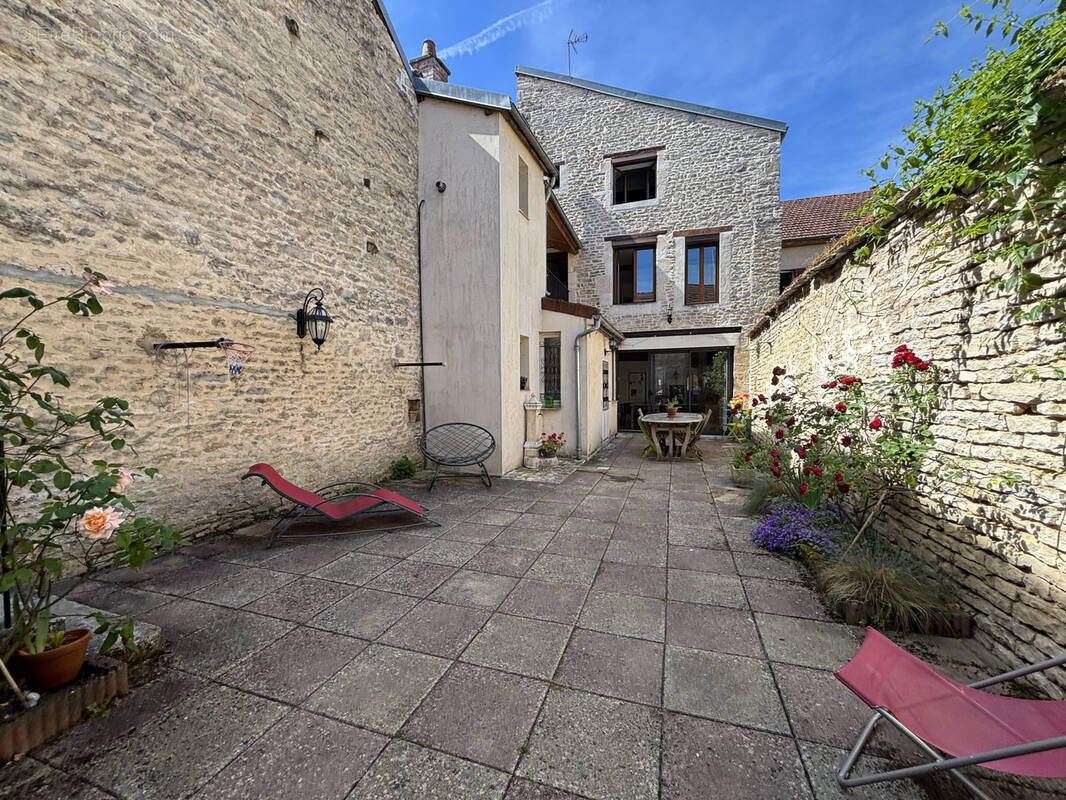 Maison à CHATILLON-SUR-SEINE