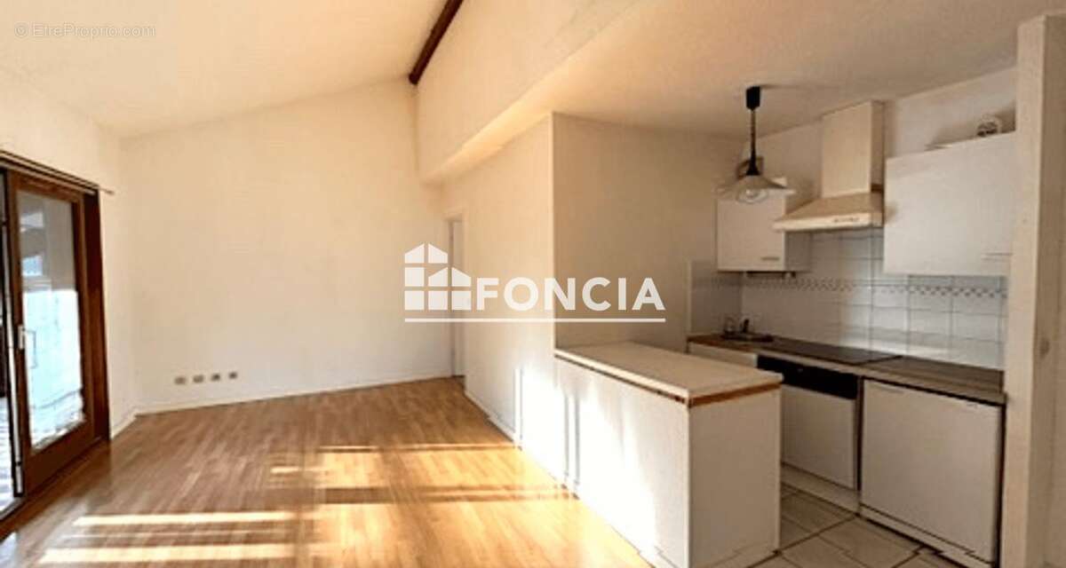 Appartement à DOUVAINE