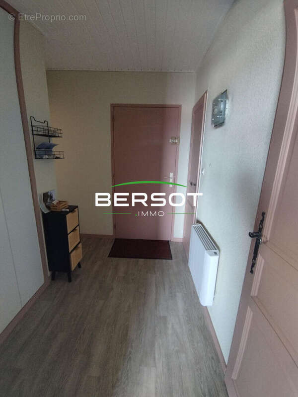 METABIEF T3 avec cave et balcon - photo 5