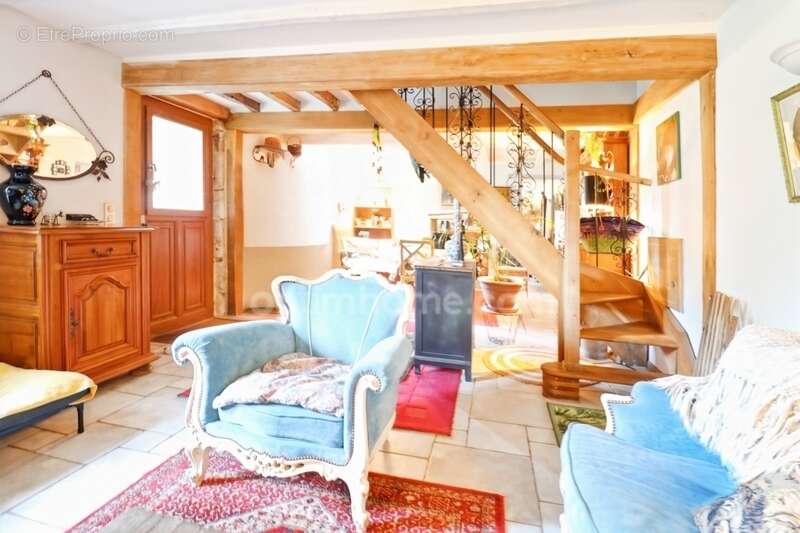 Maison à COULONGES