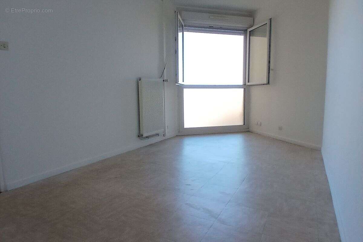 Appartement à MARSEILLE-9E