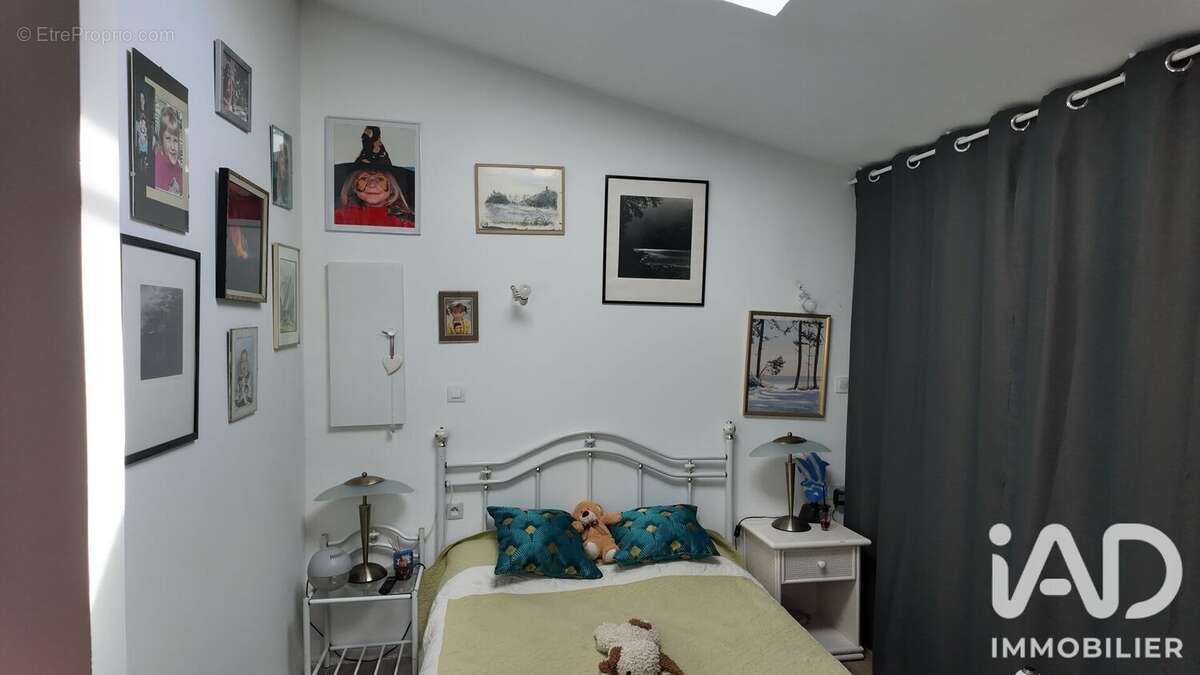 Photo 8