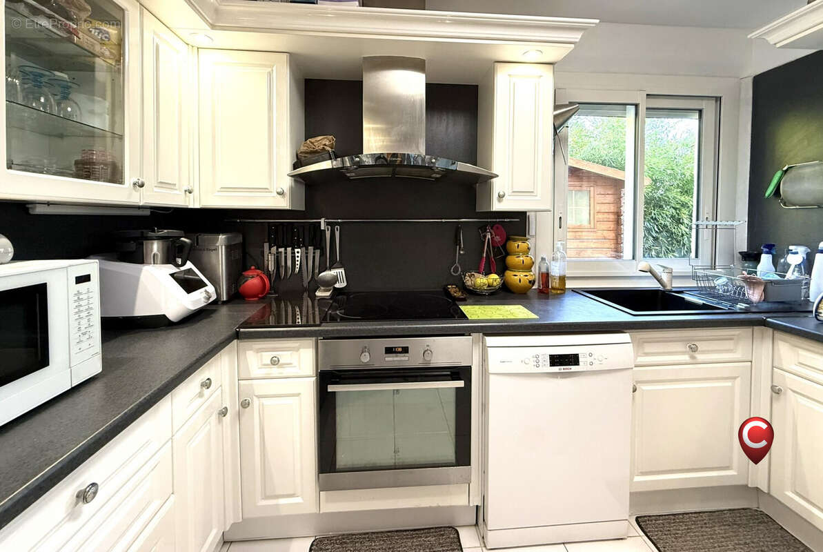 Maison à SAINT-LAURENT-DU-VAR